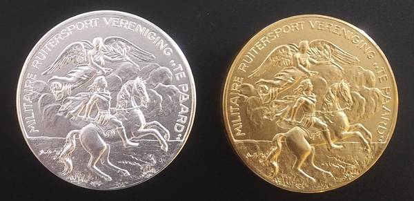 19.01.18 MRV erepenningen in zilver en goud